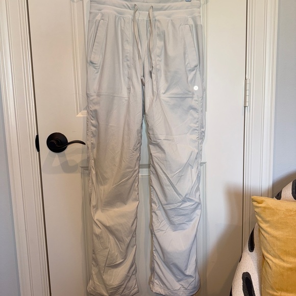 Lululemon dance studio pants bone size 4 - Picture 1 of 7
